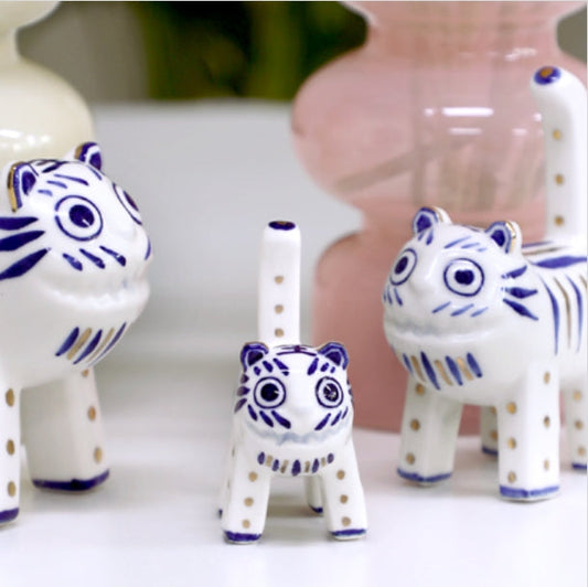 [KOREAN MUSEUM LIFE] miniature white porcelain with blue tiger design