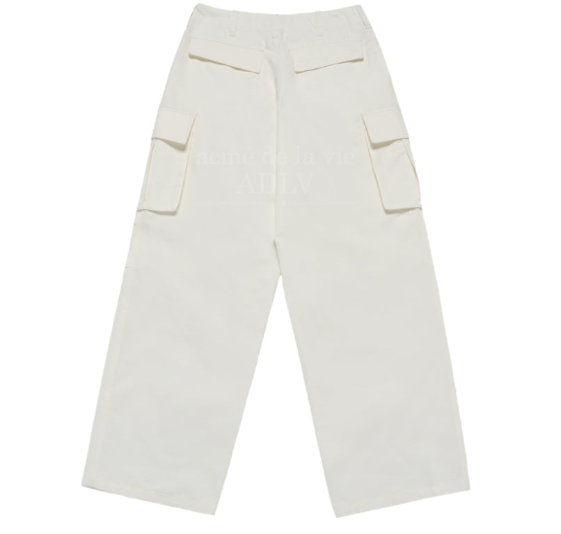 [SEVENTEEN] SEMI WIDE PARACHUTE CARGO POCKET PANTS OFFICIAL MD