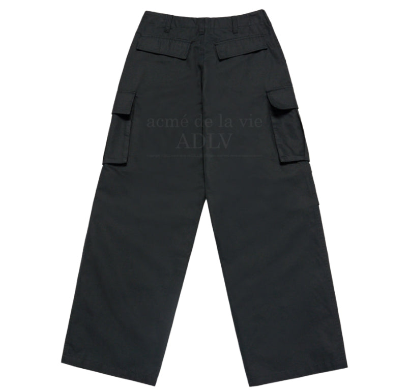 [SEVENTEEN] SEMI WIDE PARACHUTE CARGO POCKET PANTS OFFICIAL MD