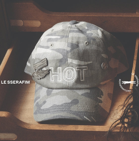[LE SSERAFIM] le sserafim x hatchingroom badge set
