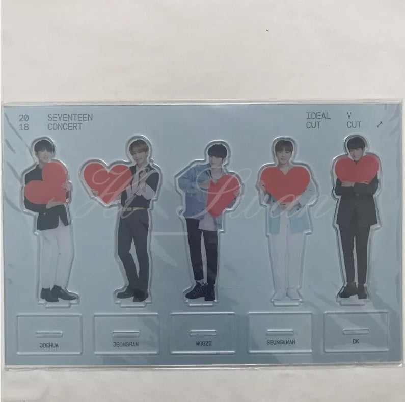 [SEVENTEEN] SEVENTEEN IN CARAT LAND Seventeen Acrylic Statue Official MD
