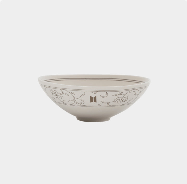 [BTS] 2024 dalmajung white porcelain bowl with inlaid lotus scroll design miniature