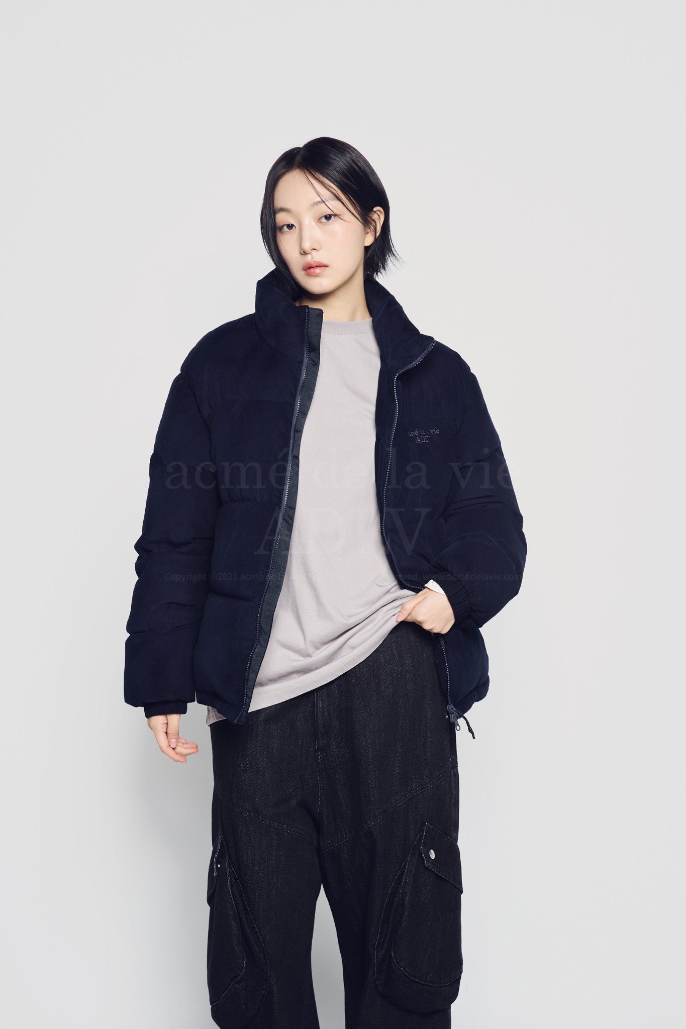 [SEVENTEEN] BASIC LOGO OVERSIZE CORDUROY SHORT DUCK DOWN JACKET OFFICIAL MD