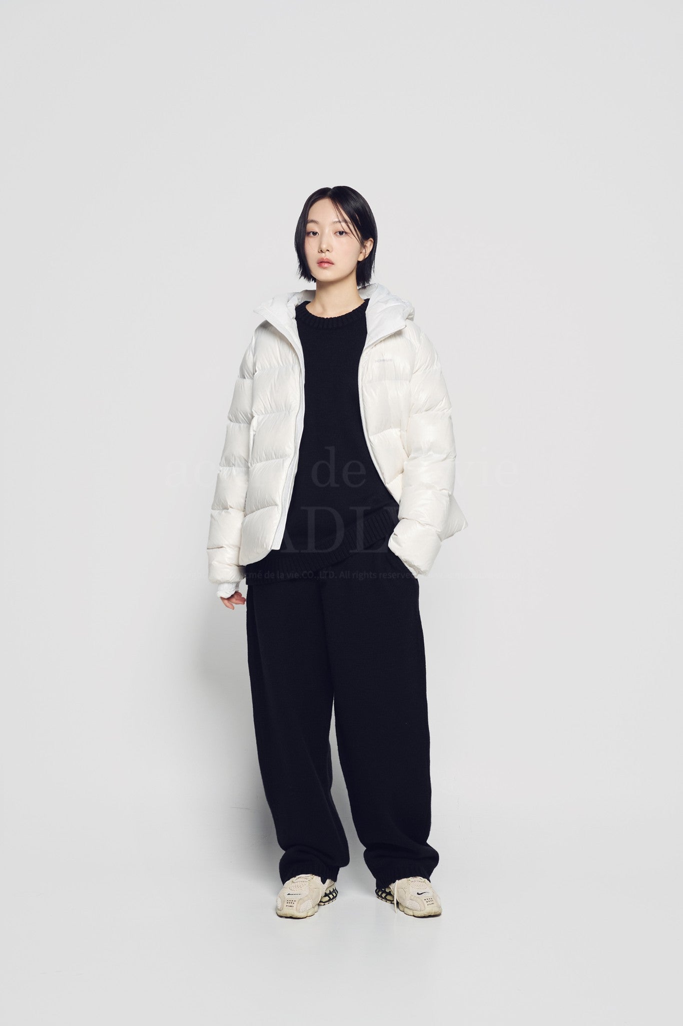 [SEVENTEEN] OVERSIZE SET UP KNIT PANTS OFFICIAL MD