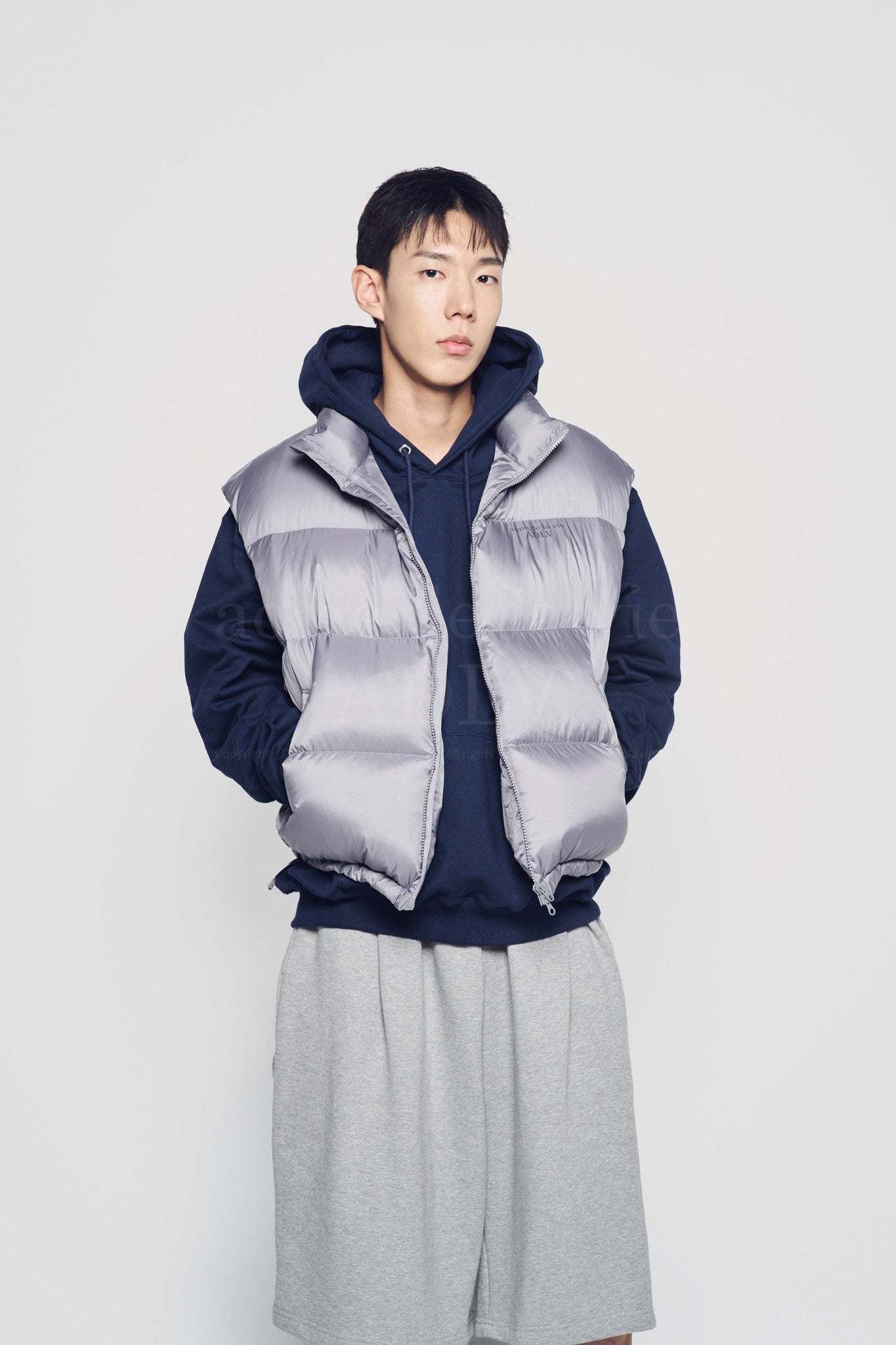 [SEVENTEEN] BASIC LOGO OVERSIZE SHORT DUCK DOWN VEST OFFICIAL MD