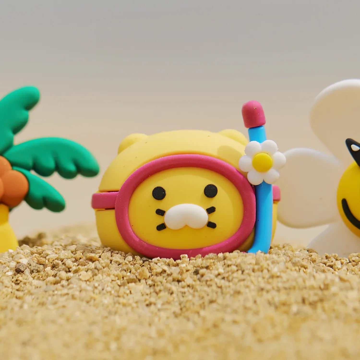 Wiggle Wiggle x Kakao Friends Summer Silicone Charms Beach Edition