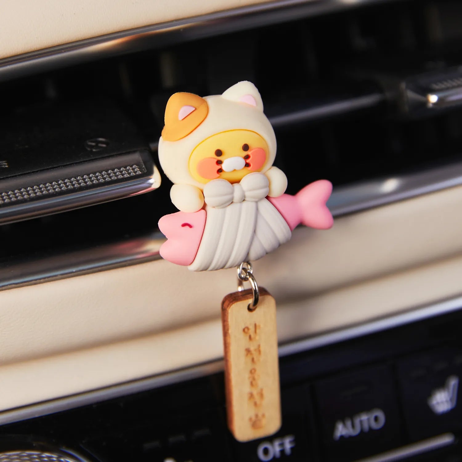 [KAKAO FRIENDS] choonsik safe driving air vent figure