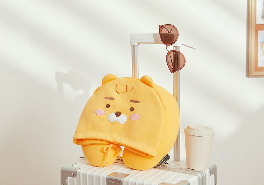 [KAKAO FRIENDS] Hood neck pillow Little Apeach Choonsik Little Ryan OFFICIAL MD