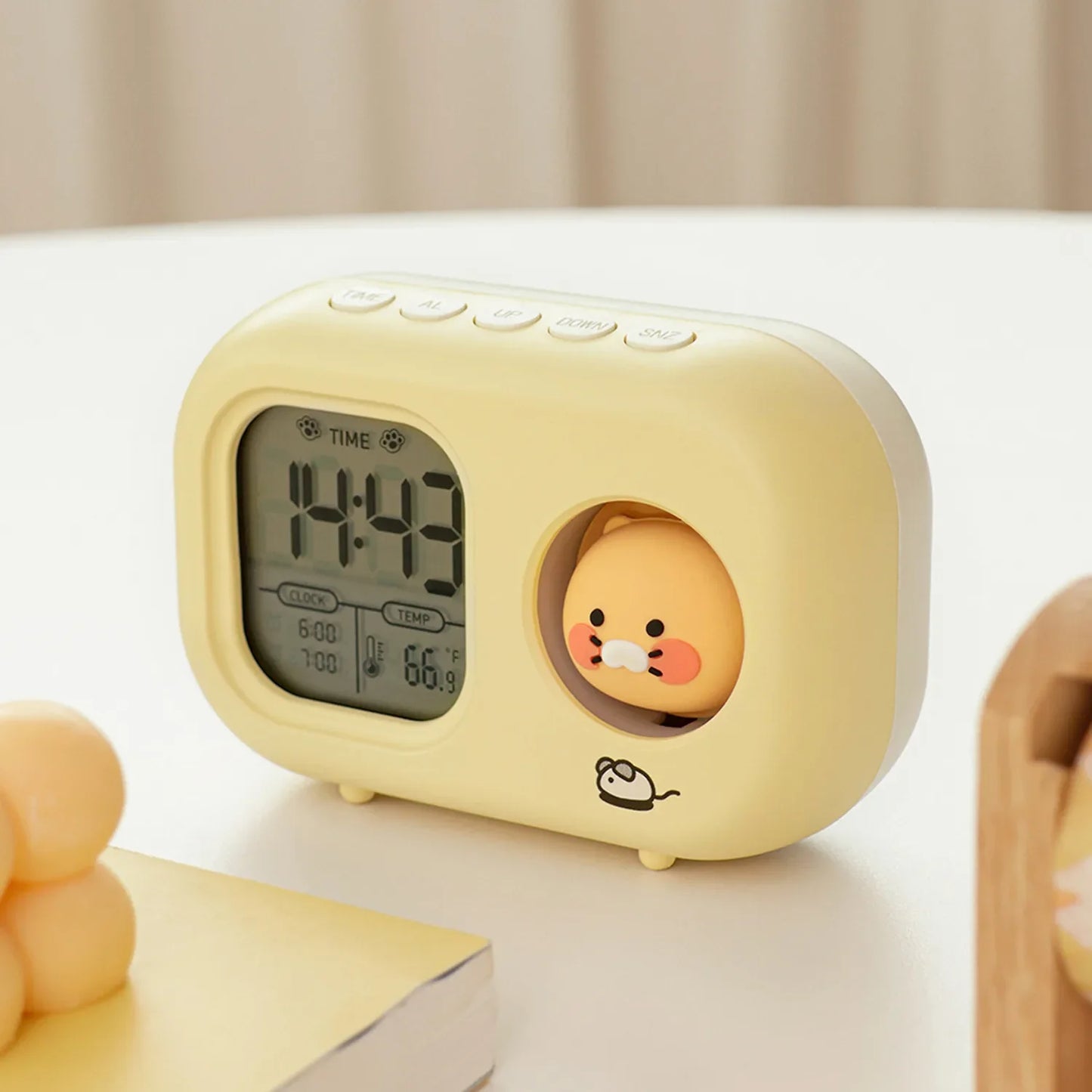 Chunsik Mini Digital Clock Yellow