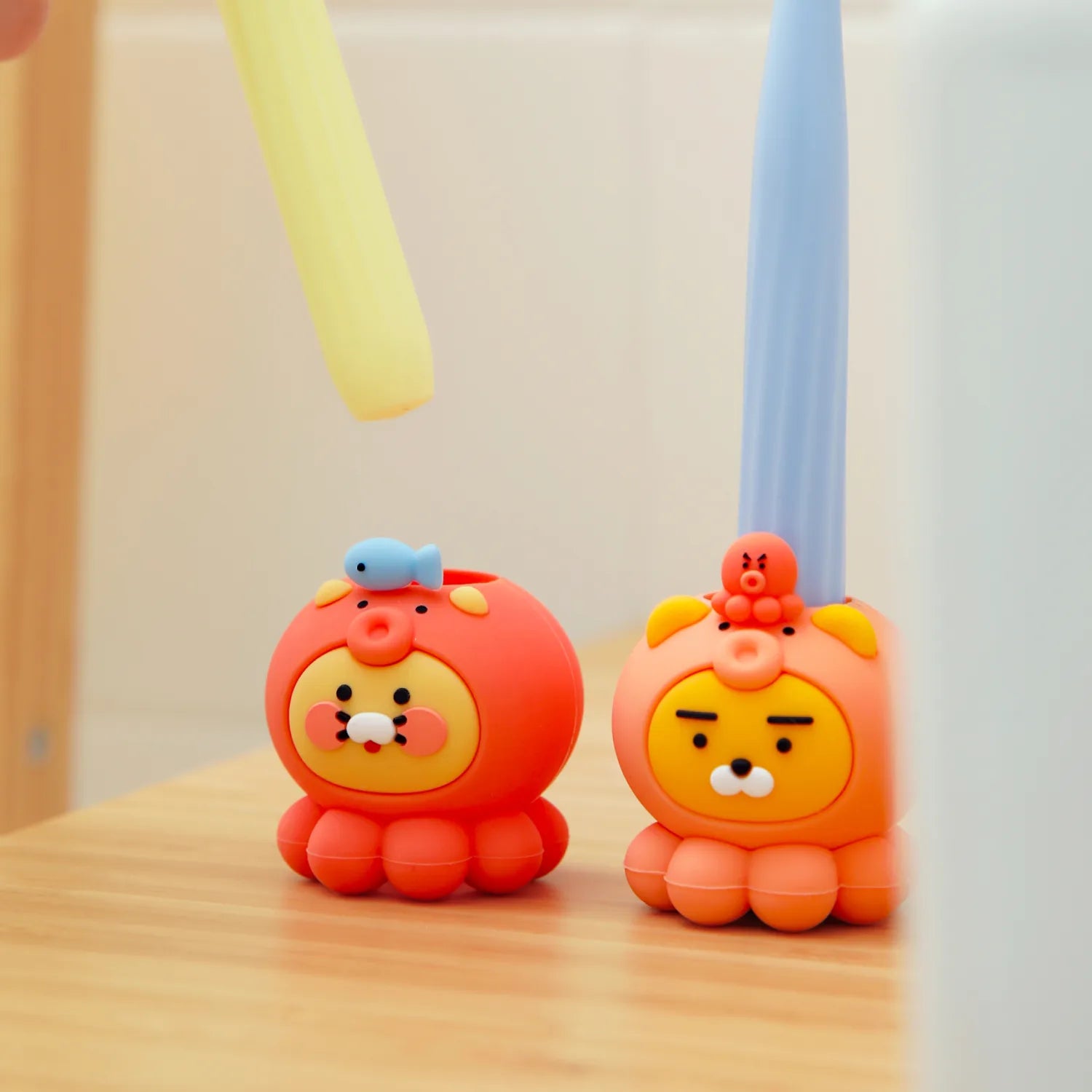 [KAKAO FRIENDS] octopus toothbrush holder