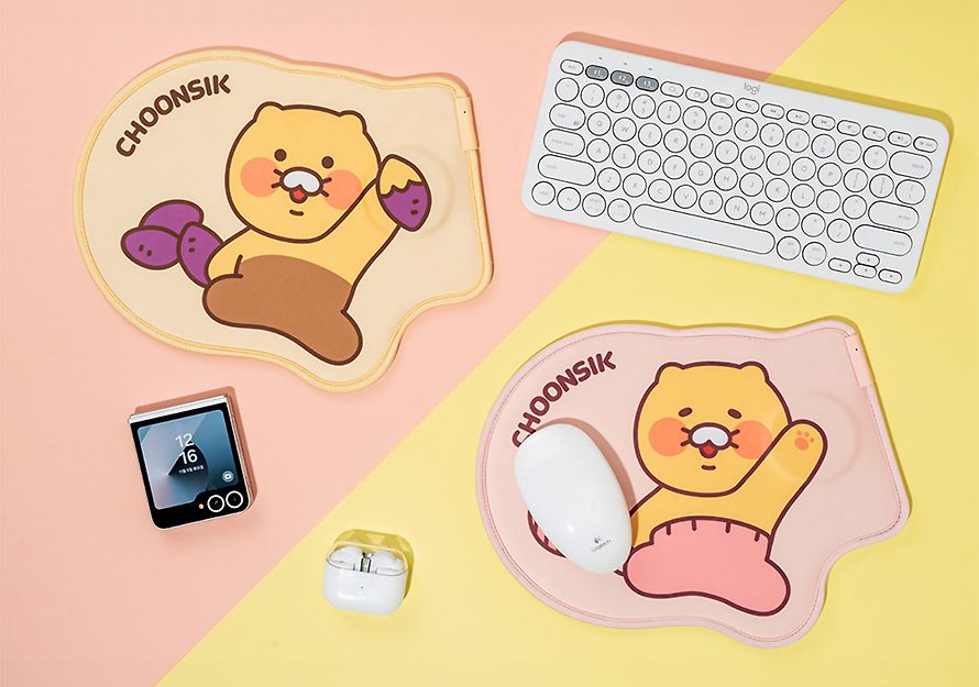 [KAKAO FRIENDS] Choonsik Wireless Charging Mouse Pad