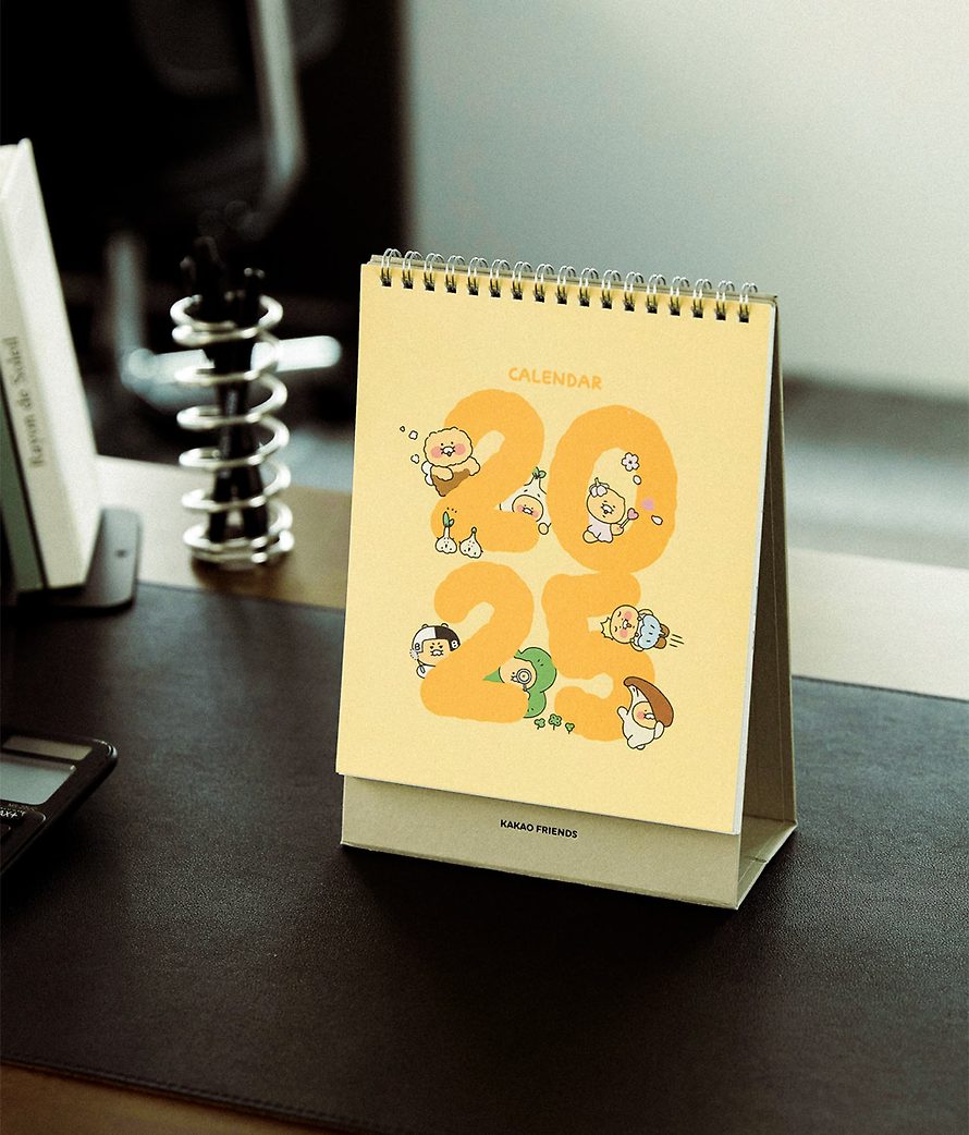 [KAKAO FRIENDS] 2025 Tabletop Calendar OFFICIAL MD