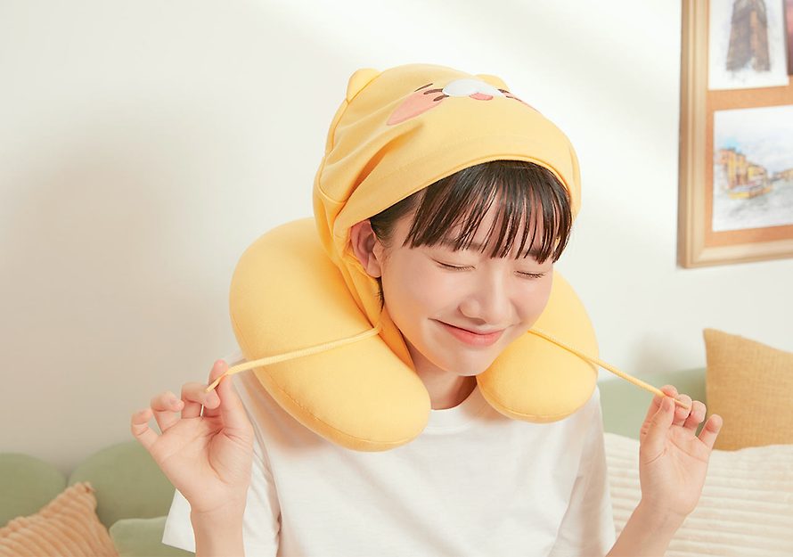 [KAKAO FRIENDS] Hood neck pillow Little Apeach Choonsik Little Ryan OFFICIAL MD