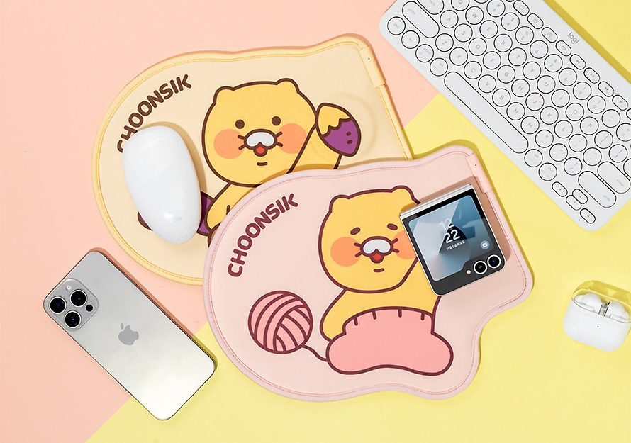 [KAKAO FRIENDS] Choonsik Wireless Charging Mouse Pad