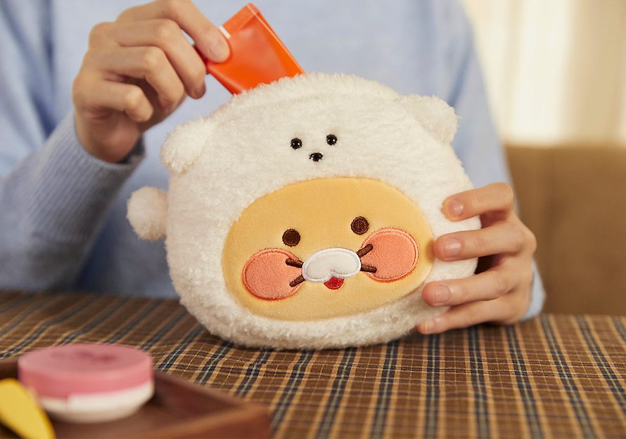 [KAKAO FRIENDS] Floofy Friends Face pouch OFFICIAL MD