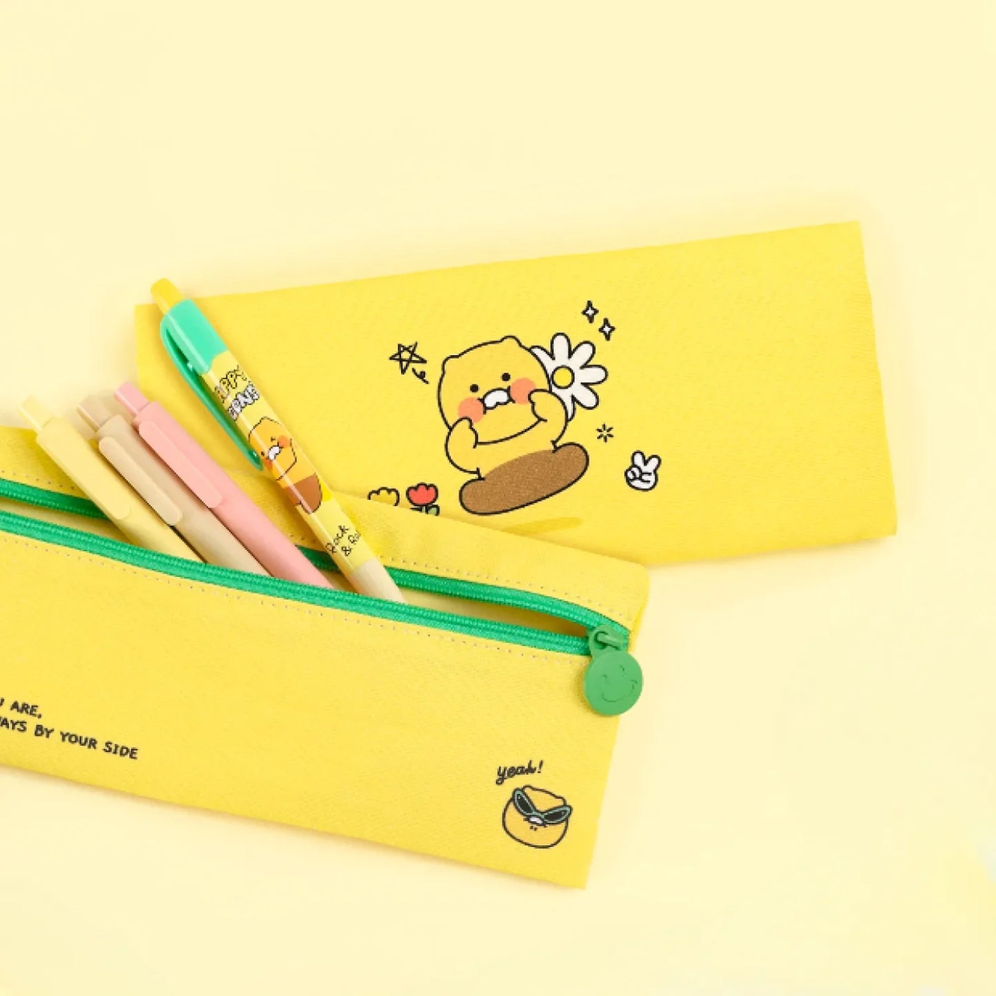 [KAKAO FRIENDS] say cheese fabric flat pencil case