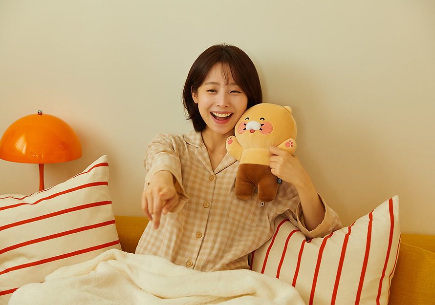 [KAKAO FRIENDS] Happy smile pillow Choonsik OFFICIAL MD