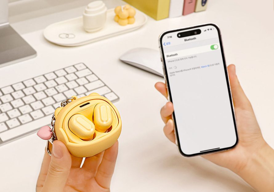 [KAKAO FRIENDS] Choonsik Face Moving Wireless Earphones
