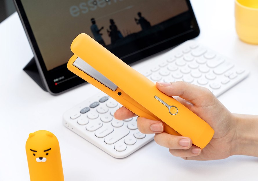 [KAKAO FRIENDS] Portable Wireless Mini Curling iron OFFICIAL MD