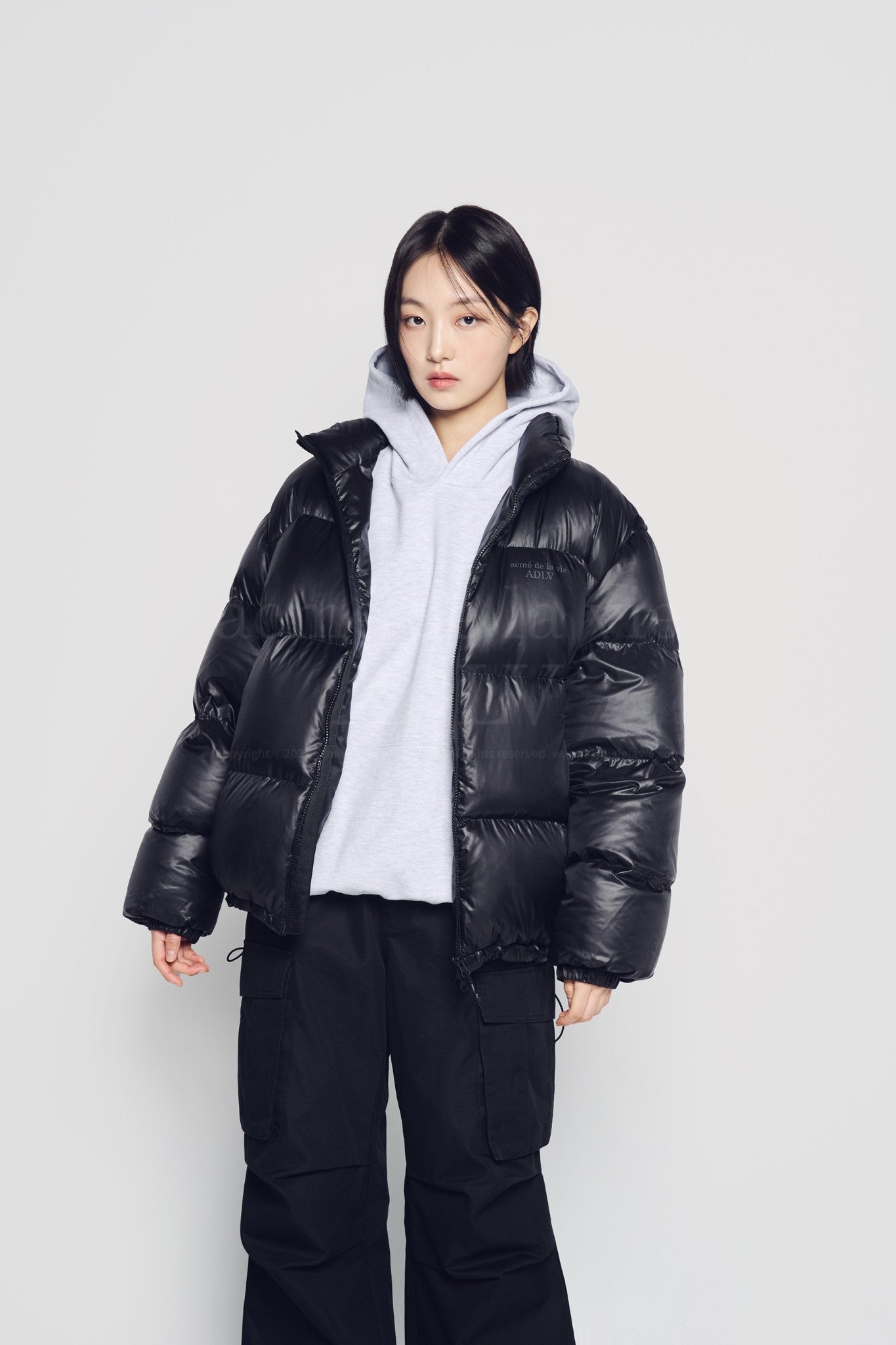 [SEVENTEEN] BASIC LOGO OVERSIZE SHORT DUCK DOWN JACKET OFFICIAL MD