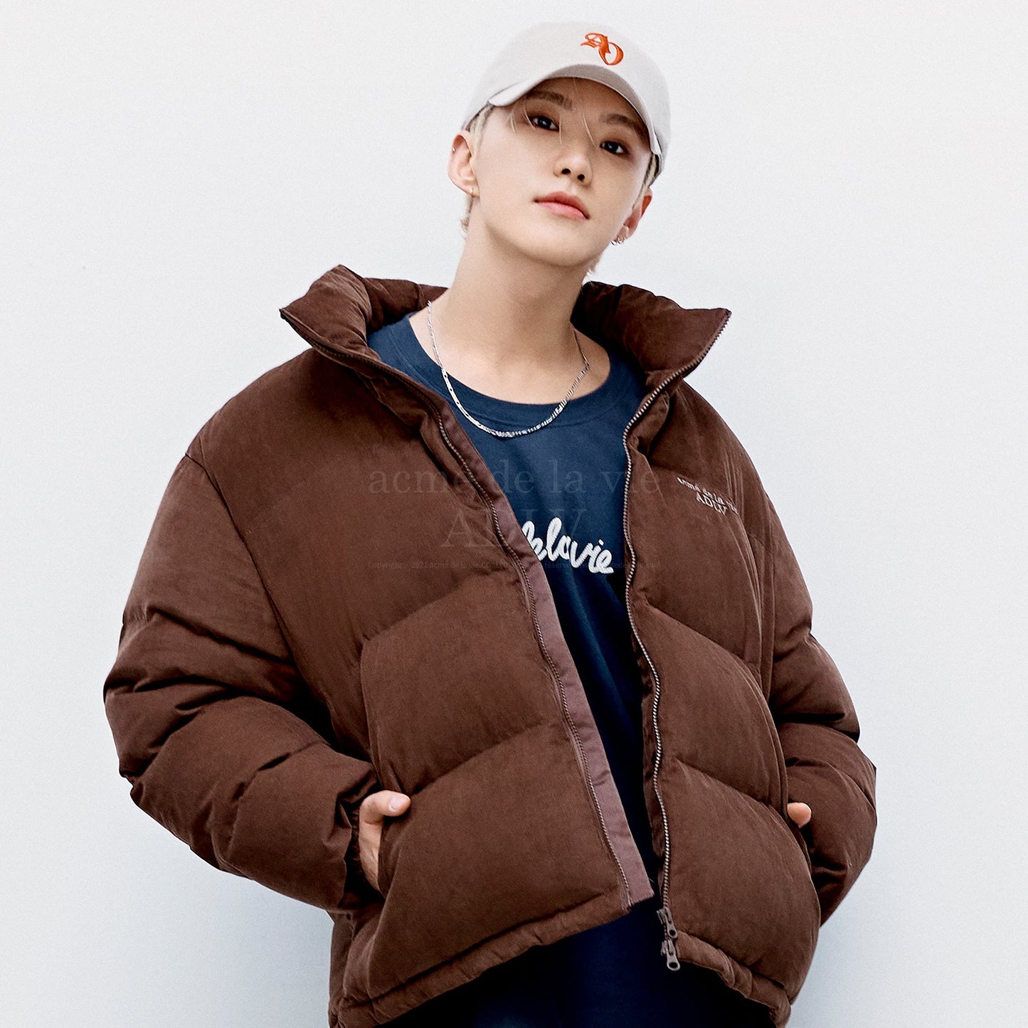 [SEVENTEEN] BASIC LOGO OVERSIZE CORDUROY SHORT DUCK DOWN JACKET OFFICIAL MD