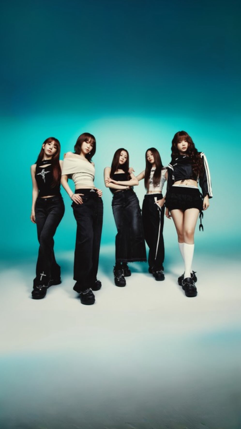 [LE SSERAFIM] X CROCS Bay Clog