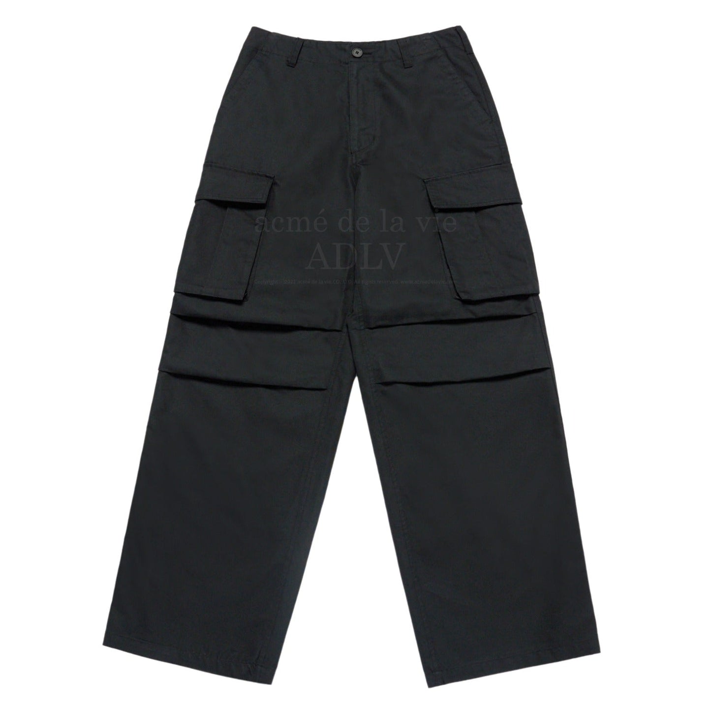 [SEVENTEEN] SEMI WIDE PARACHUTE CARGO POCKET PANTS OFFICIAL MD