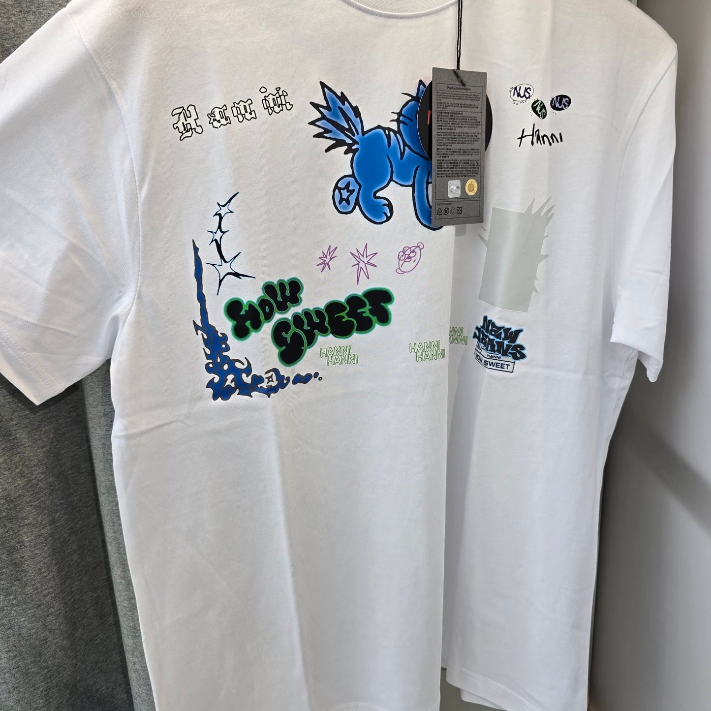 [NEW JEANS] How sweet pop-up T-shirt OFFICIAL MD