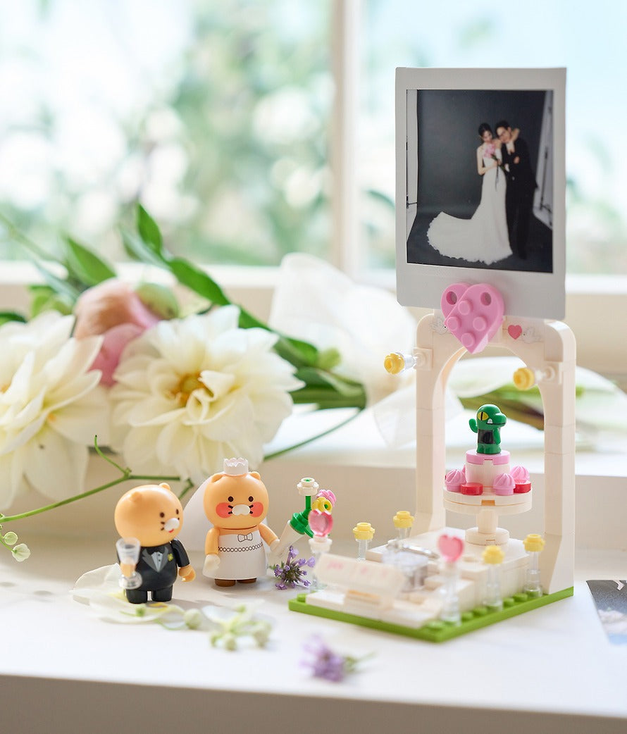 [KAKAO FRIENDS] Chunsik's Happy Wedding Brick Figure Set