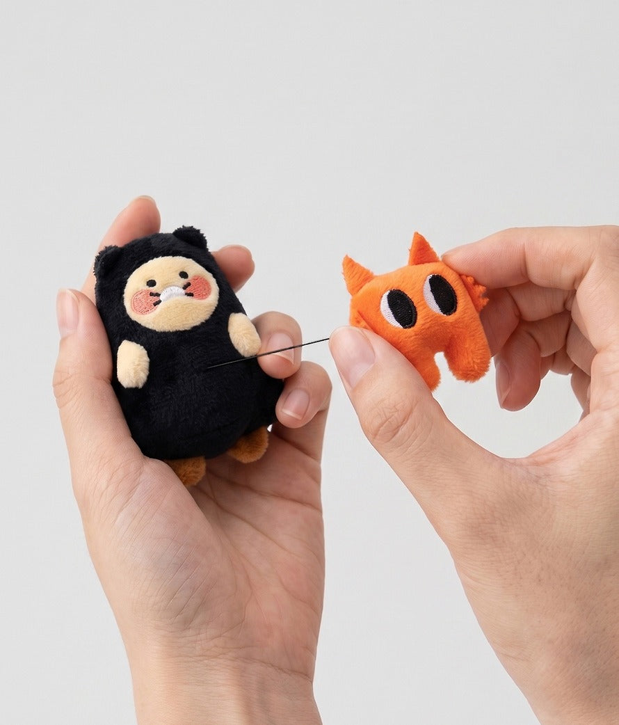 [KAKAO FRIENDS] I.A.I.A.I Friends x Kakao Friends Chunshik Reel Plush Keyring