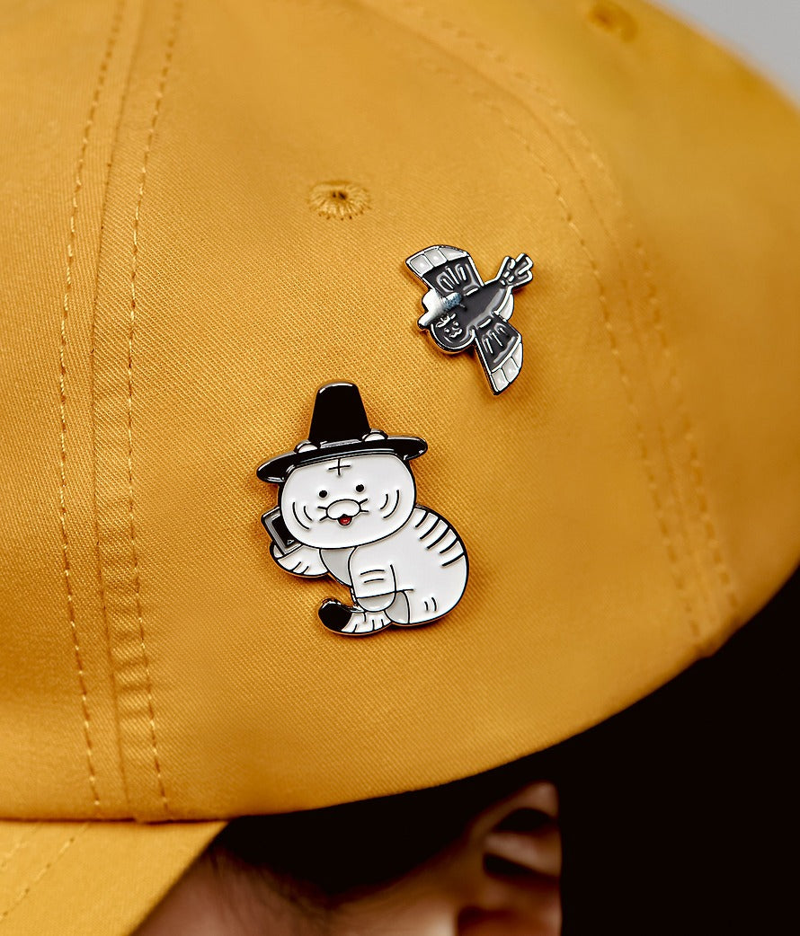 [KAKAO FRIENDS]Kakao Friends Korean Traditional Badge Set Collection