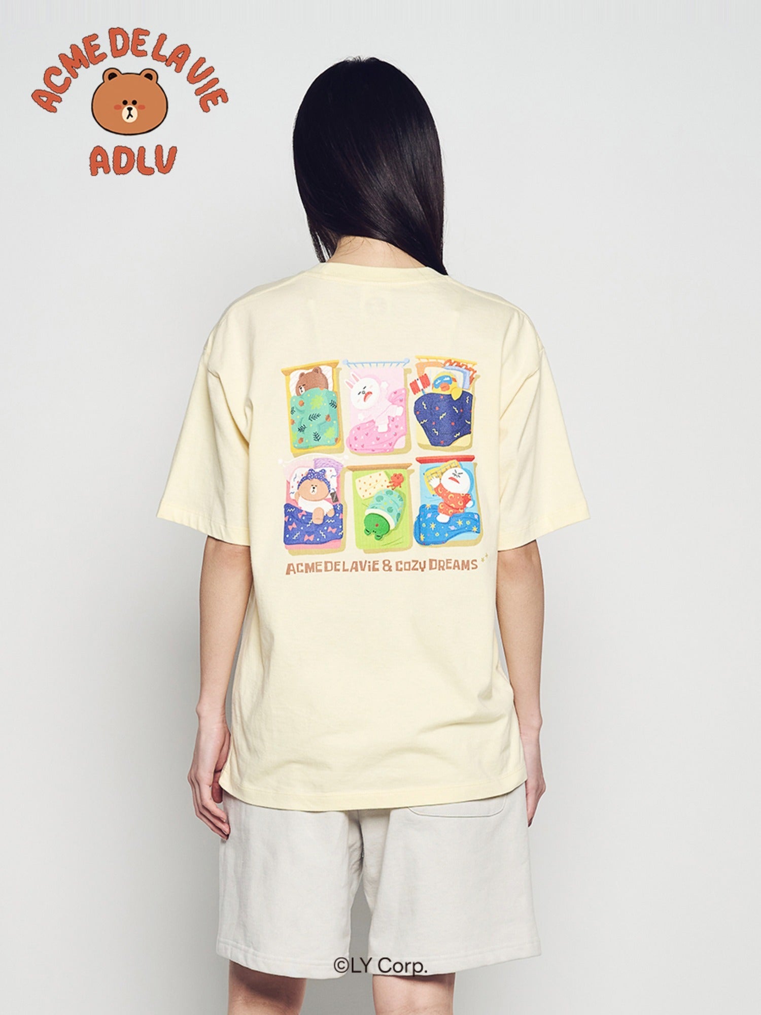 [LINE FRIEND]SLEEPING LINE FRIENDS SHORT SLEEVE T-SHIRT