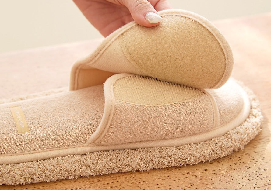 [KAKAO FRIENDS]Chunsik Comfort Slippers Beige