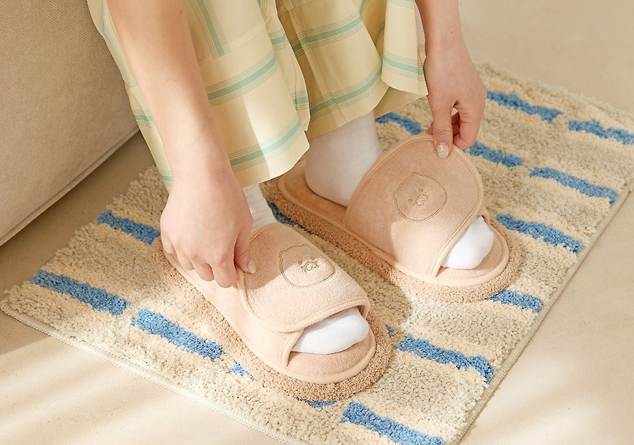 [KAKAO FRIENDS]Chunsik Comfort Slippers Beige
