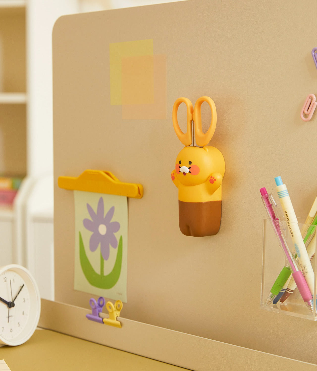 [KAKAO FRIENDS]  Chunsik Scissor Holder with Safety Cap
