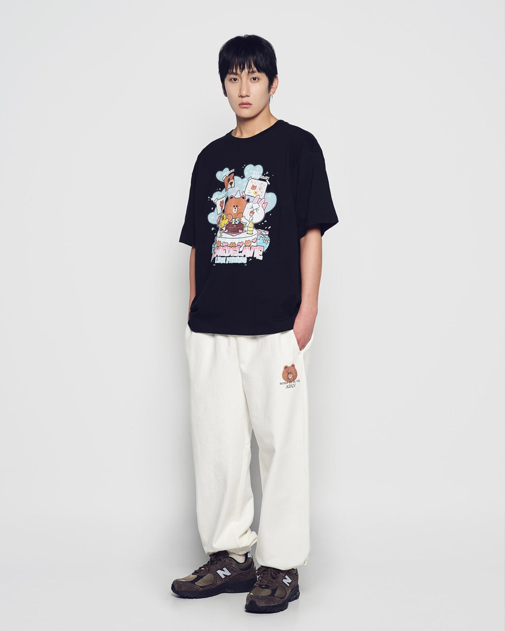 [LINE FRIEND]15TH PARTY LINE FRIENDS SHORT SLEEVE T-SHIRT