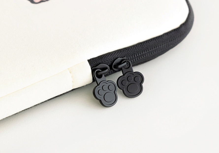 [KAKAO FRIENDS] Chunsik 13-Inch Laptop Pouch