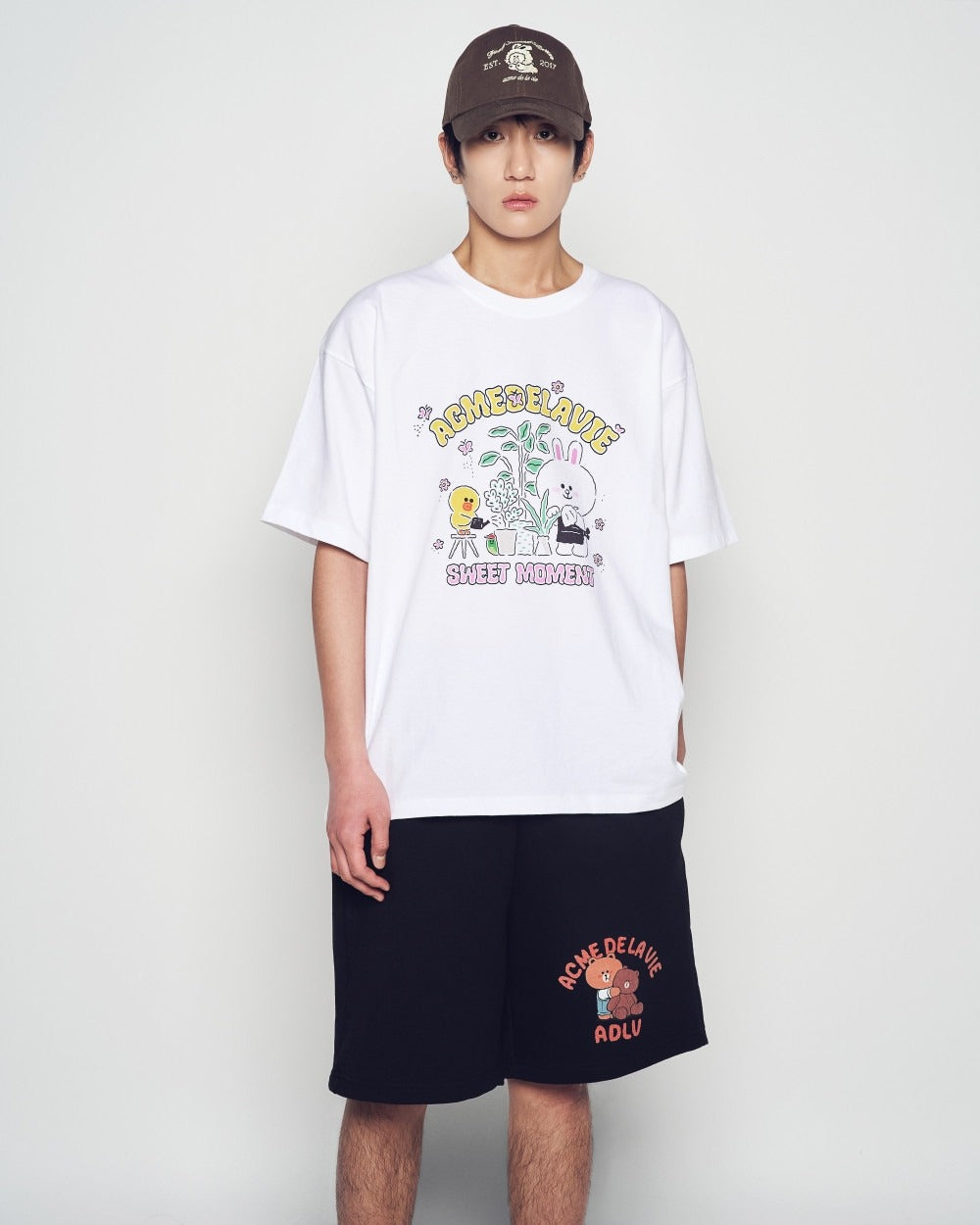 [LINE FRIEND]BEAR DOLL HUG BROWN LINE FRIENDS SHORT PANTS