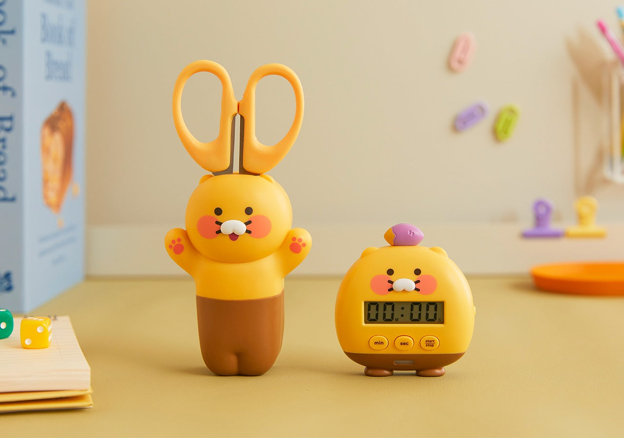 [KAKAO FRIENDS]  Chunsik Scissor Holder with Safety Cap
