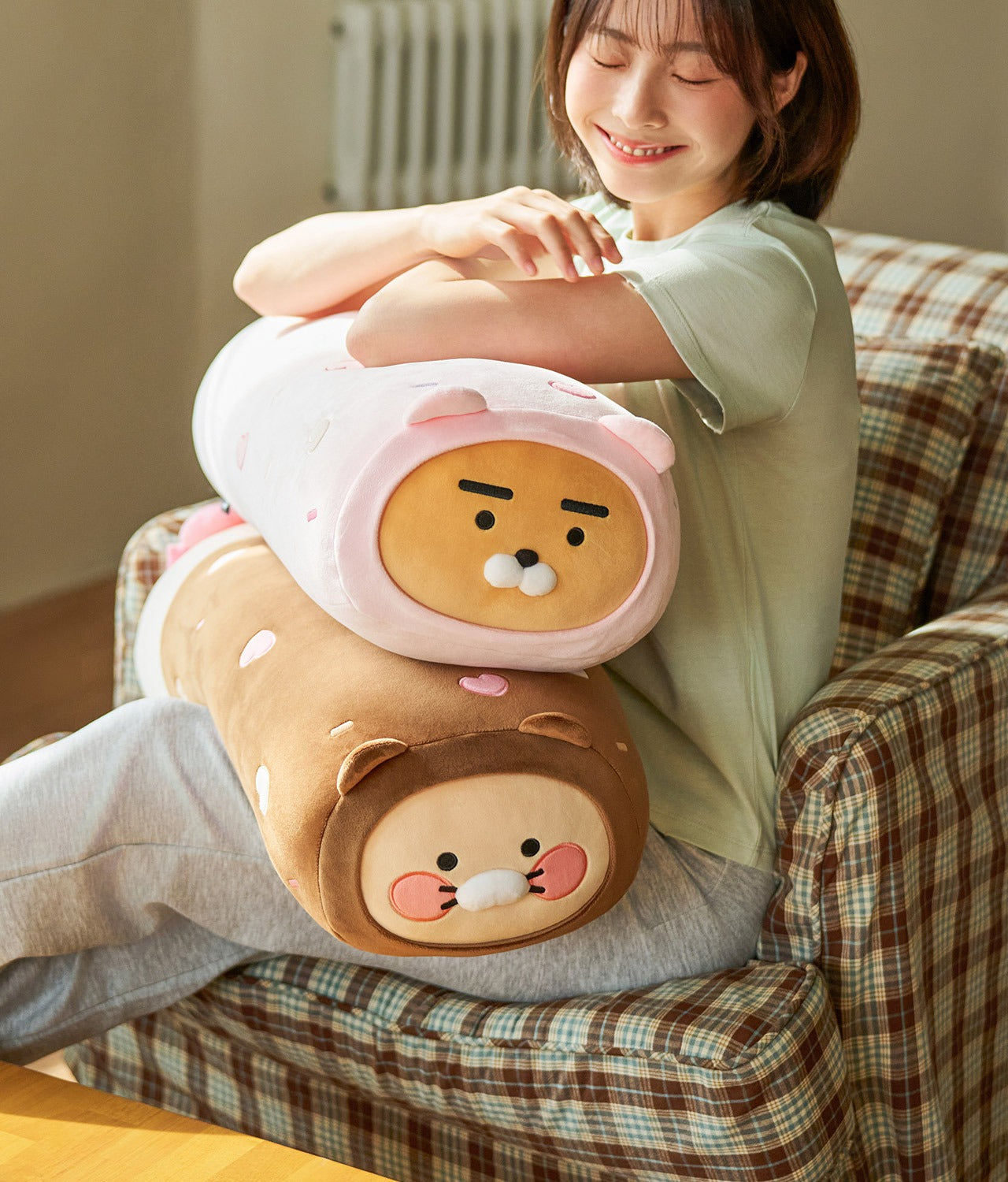 [KAKAO FRIENDS]Roly-Poly Chunsik & Ryan Long PillowRoly-Poly Chunsik & Ryan Long Pillow