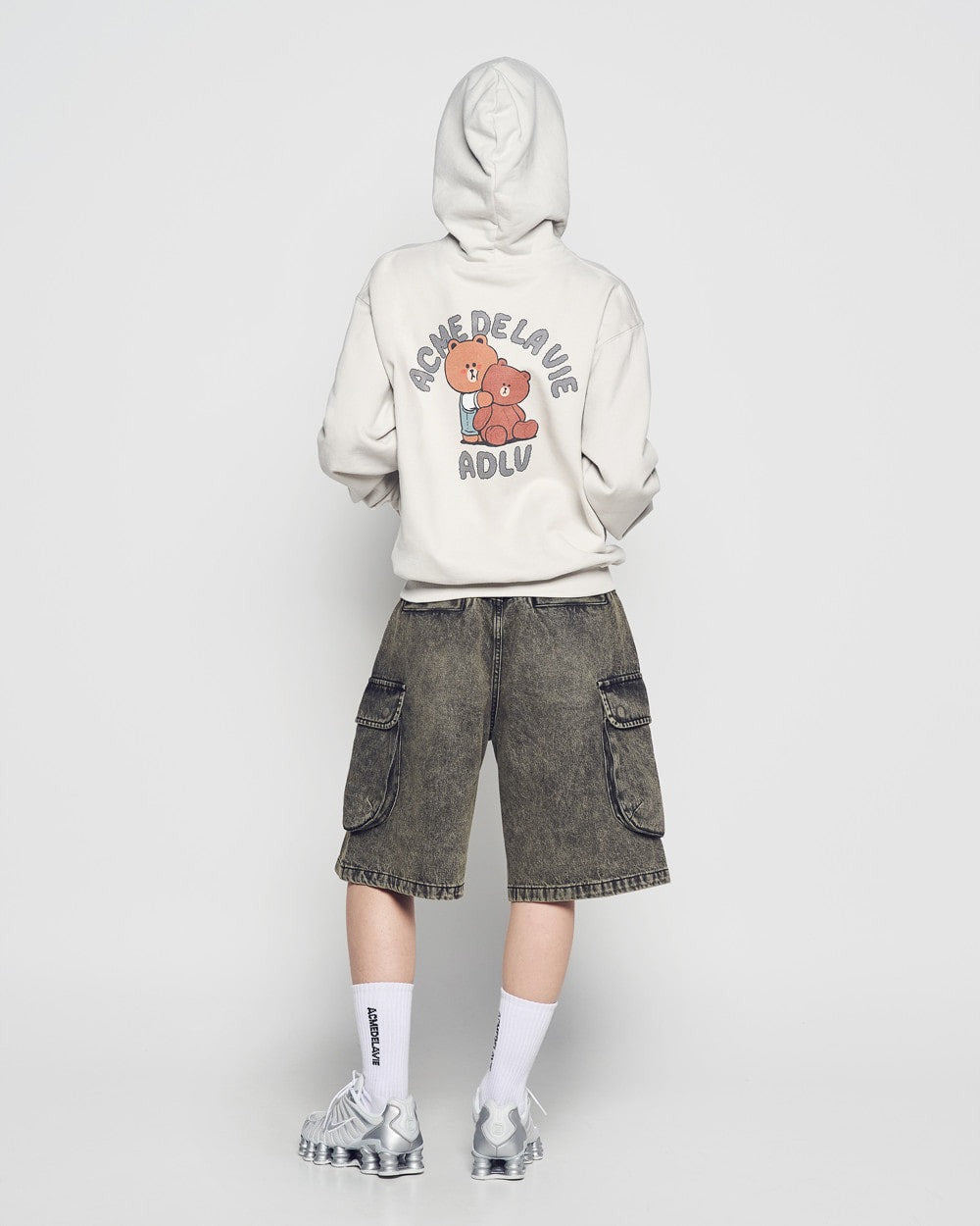 [LINE FRIEND]BEAR DOLL HUG BROWN LINE FRIENDS HOODIE