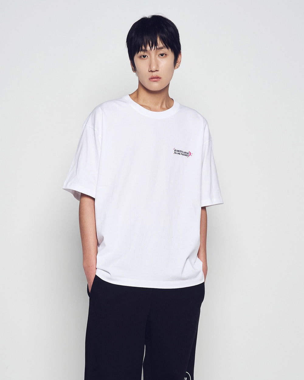 [LINE FRIEND]SLEEPING LINE FRIENDS SHORT SLEEVE T-SHIRT
