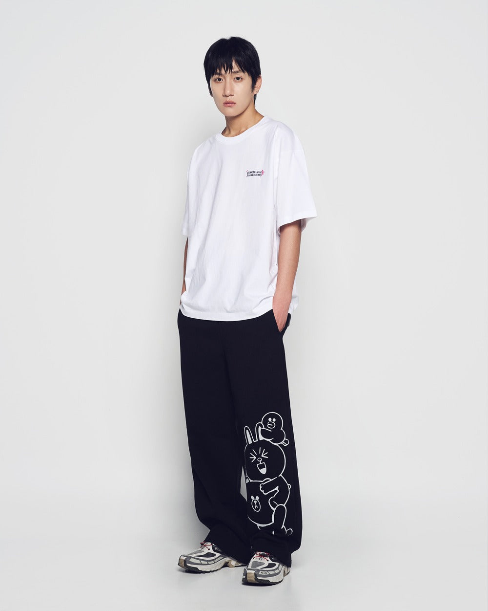 [LINE FRIEND]SLEEPING LINE FRIENDS SHORT SLEEVE T-SHIRT