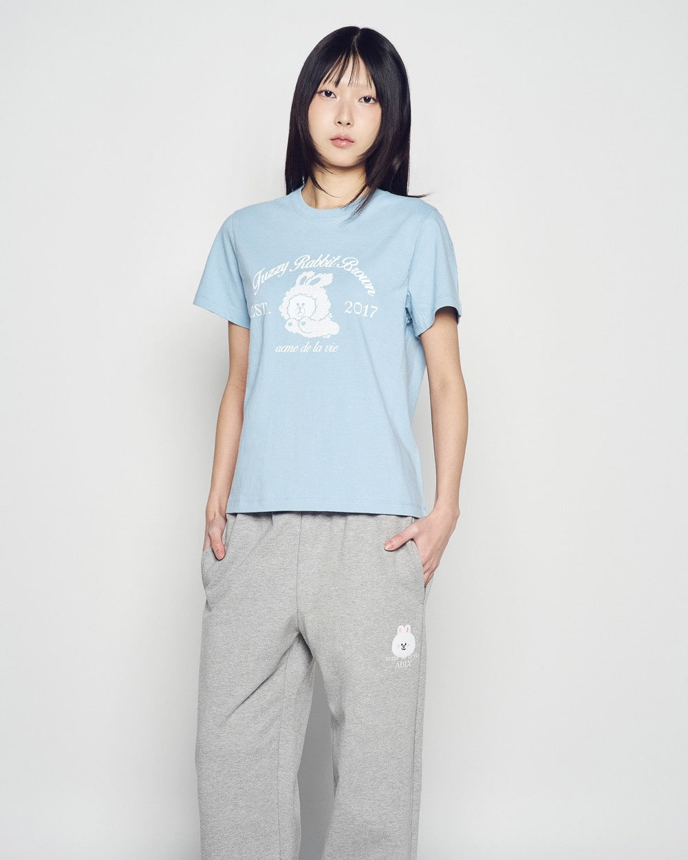 [LINE FRIEND]SWOMAN BROWN LINE FRIENDS SHORT SLEEVE T-SHIRT
