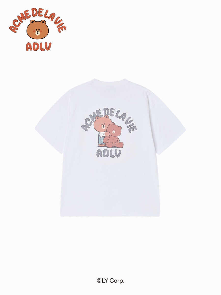 [LINE FRIEND]BEAR DOLL HUG BROWN LINE FRIENDS SHORT SLEEVE T-SHIRT