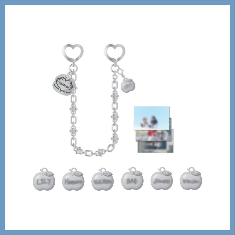 [NMIXX] Blue Valentine: inside the heart pop-up store official md (Member ver.)