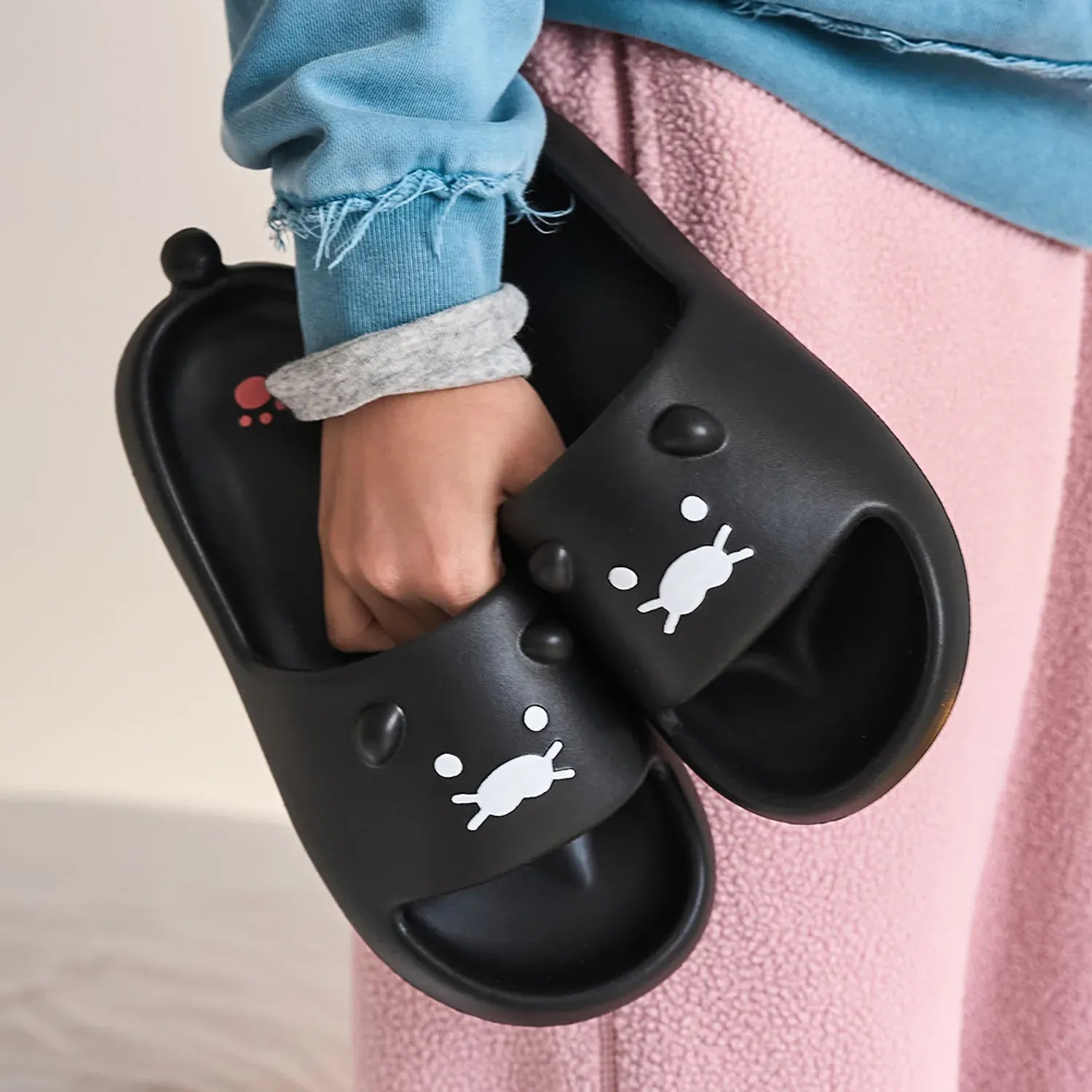 [KAKAO FRIENDS]Black Choonsik Slide Slippers