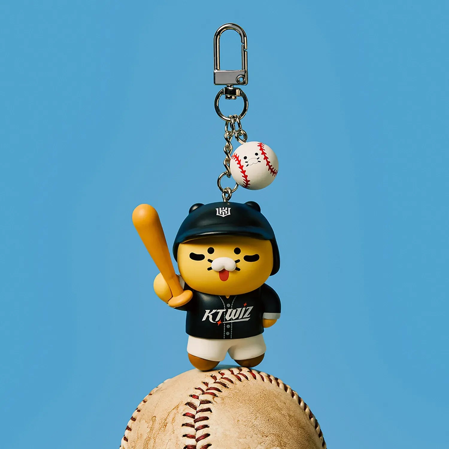 [KAKAO FRIENDS] KBO x Kakao Friends Chunshik Batter Figure Keyring Collection