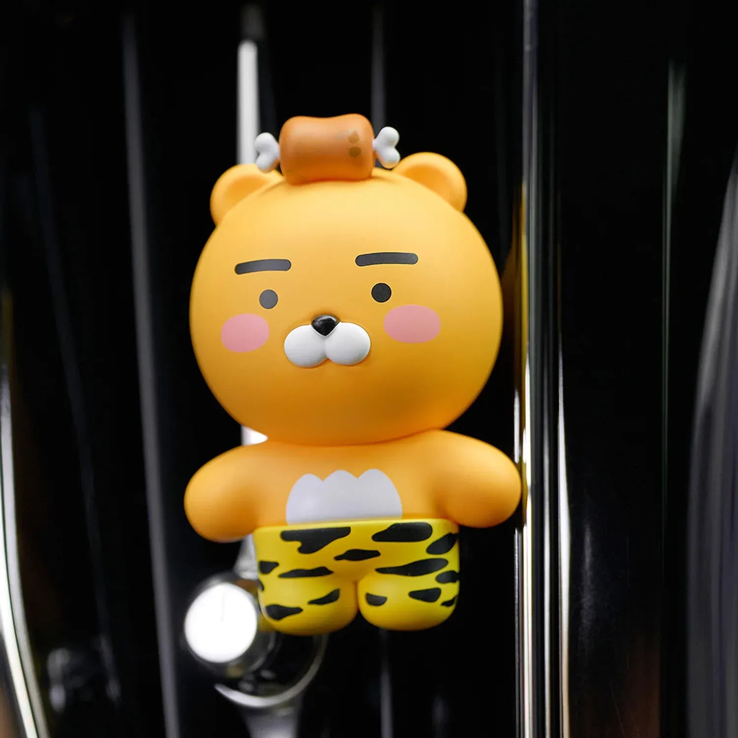 [KAKAO FRIENDS]Kakao Friends Ryan Car Air Freshener Dashboard Vent Clip Aroma Diffuser