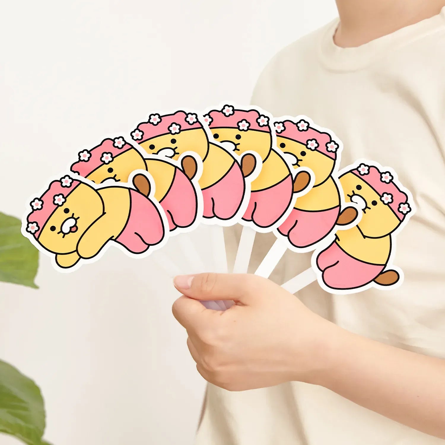[KAKAO FRIENDS]Folding Hand Fan Collection Chunshik Ryan